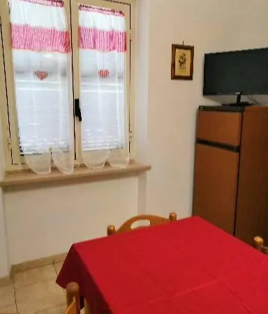La Casa Di Roberta Tatil Evi *